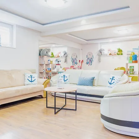 Homestay Goscinne Raf-tur - Sala Zabaw, Grill - Idealny Dla Rodzin Z Dziecmi Ostrowo (Puck)