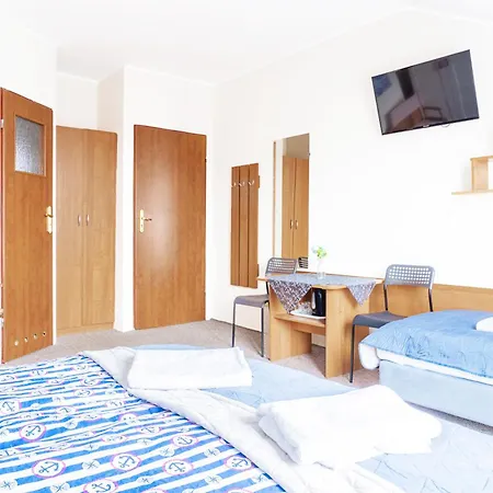 Goscinne Raf-tur - Sala Zabaw, Grill - Idealny Dla Rodzin Z Dziecmi