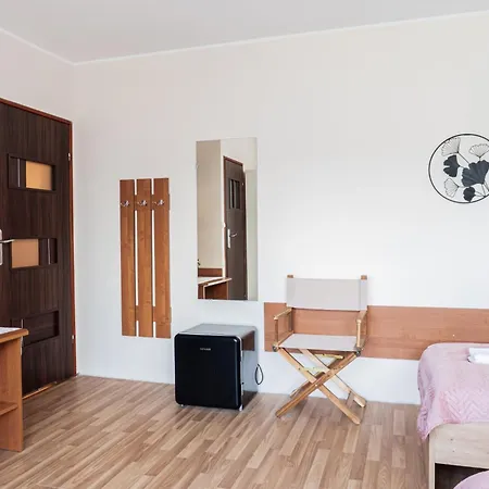 Goscinne Raf-tur - Sala Zabaw, Grill - Idealny Dla Rodzin Z Dziecmi Homestay