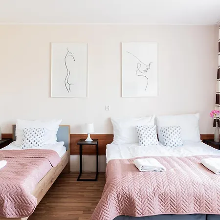 Goscinne Raf-tur - Sala Zabaw, Grill - Idealny Dla Rodzin Z Dziecmi Accommodatie bij particulieren *