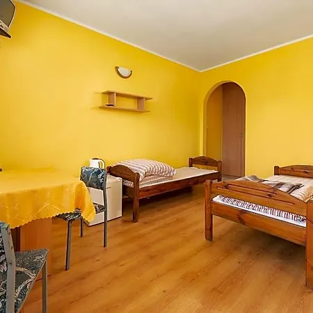 Goscinne Raf-tur - Sala Zabaw, Grill - Idealny Dla Rodzin Z Dziecmi Alloggio in famiglia Ostrowo (Puck)