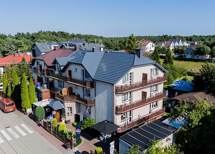 Goscinne Raf-tur - Sala Zabaw, Grill - Idealny Dla Rodzin Z Dziecmi Séjour chez l'habitant Ostrowo (Puck)